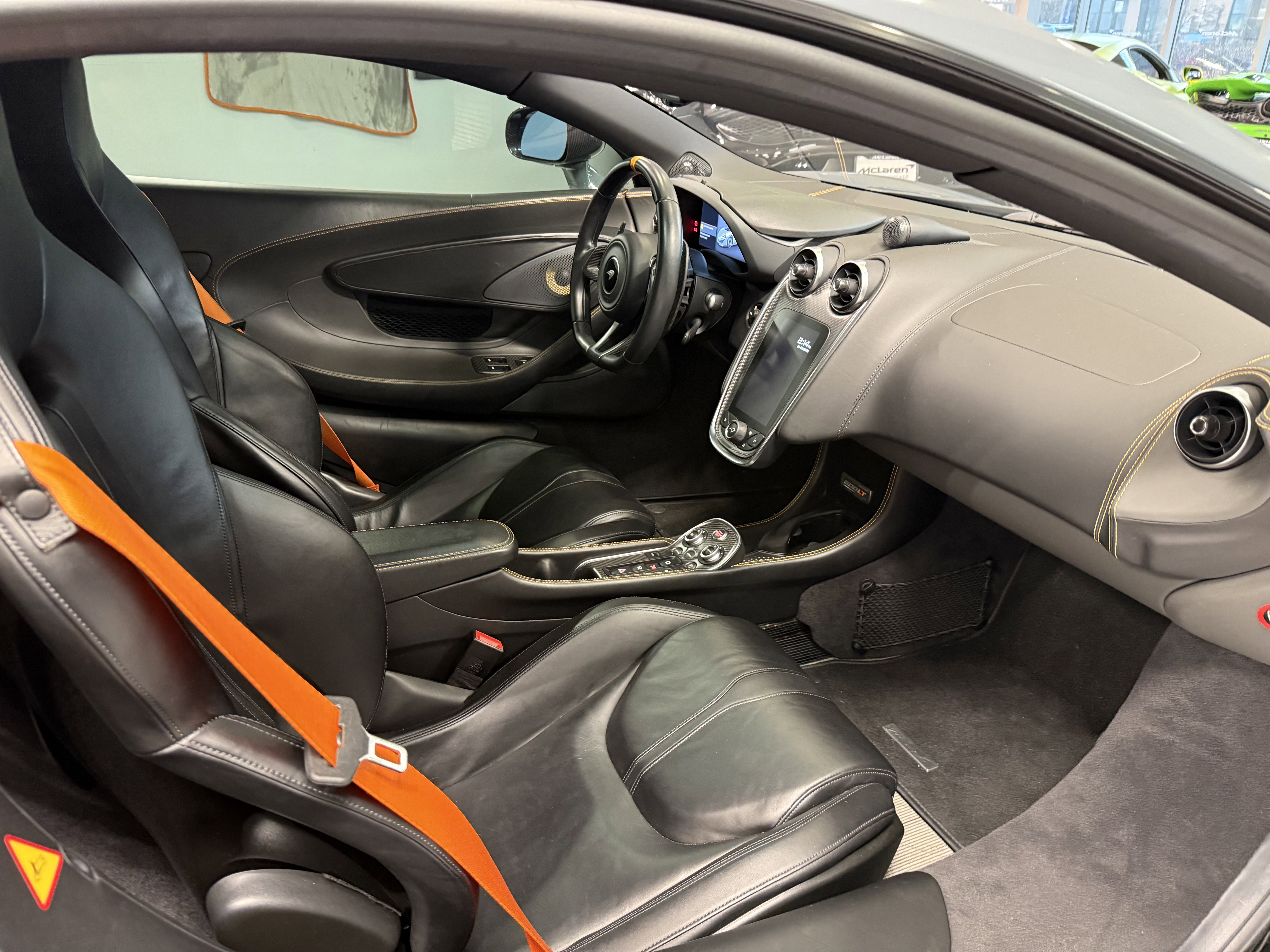 Used 2019 McLaren 600LT photo 19