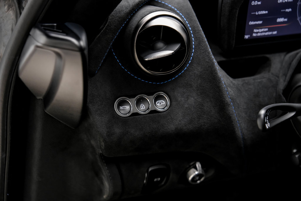 Used 2021 McLaren 765LT photo 31