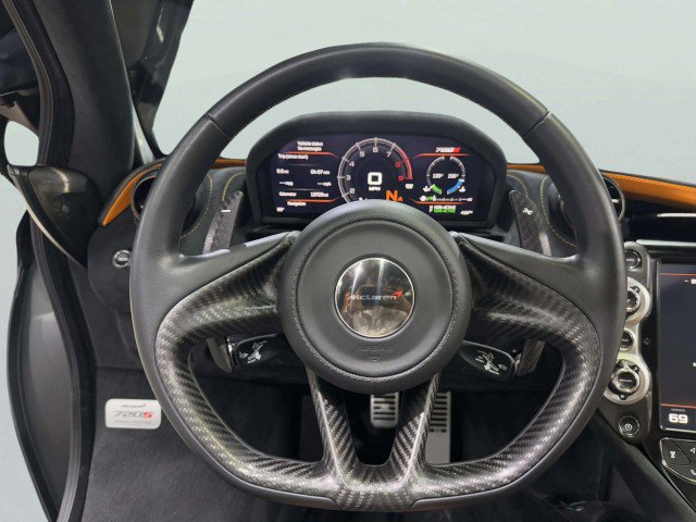 Used 2018 McLaren 720S Performance photo 44