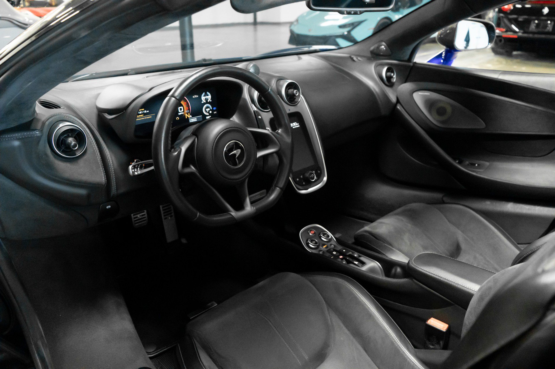 Used 2020 McLaren 600LT Spider photo 5