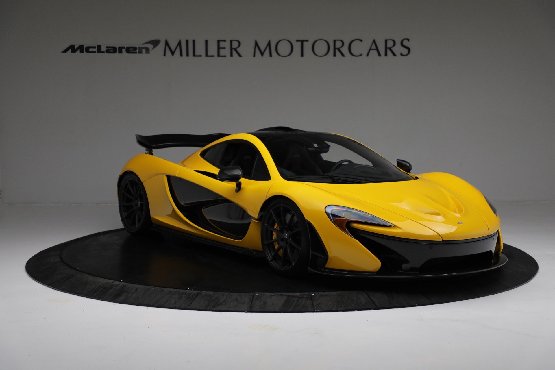 Used 2015 McLaren P1 photo 10