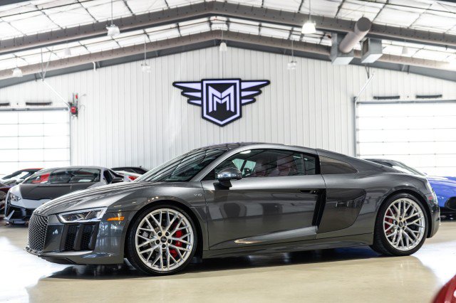 Used 2017 Audi R8 V10 w/ Carbon Exterior Package