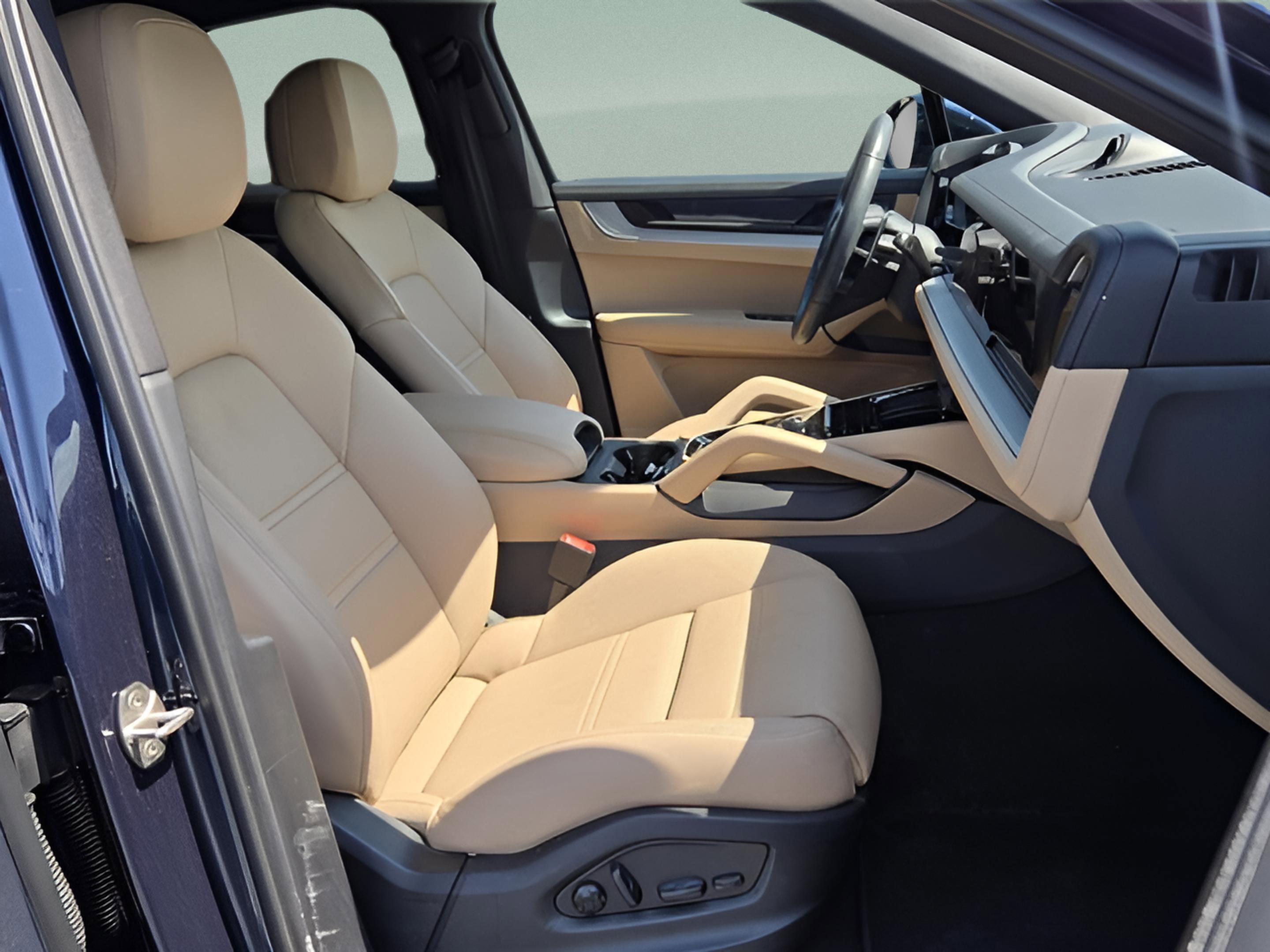 2025 Porsche Cayenne Coupe