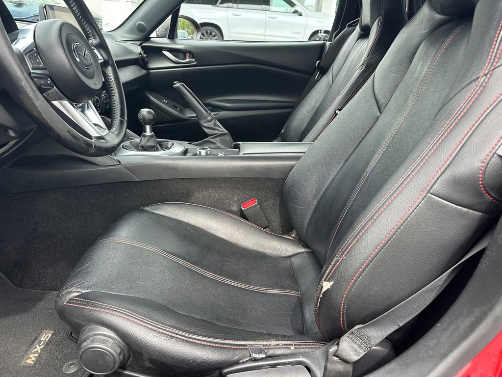 2020 MAZDA MX-5 Miata Sport