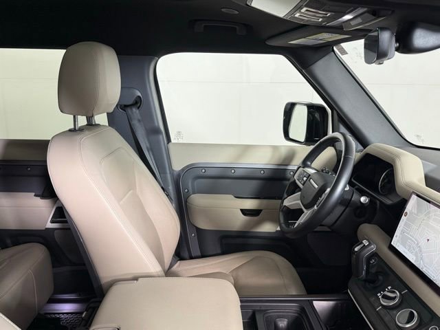 2023 Land Rover Defender 130 SE