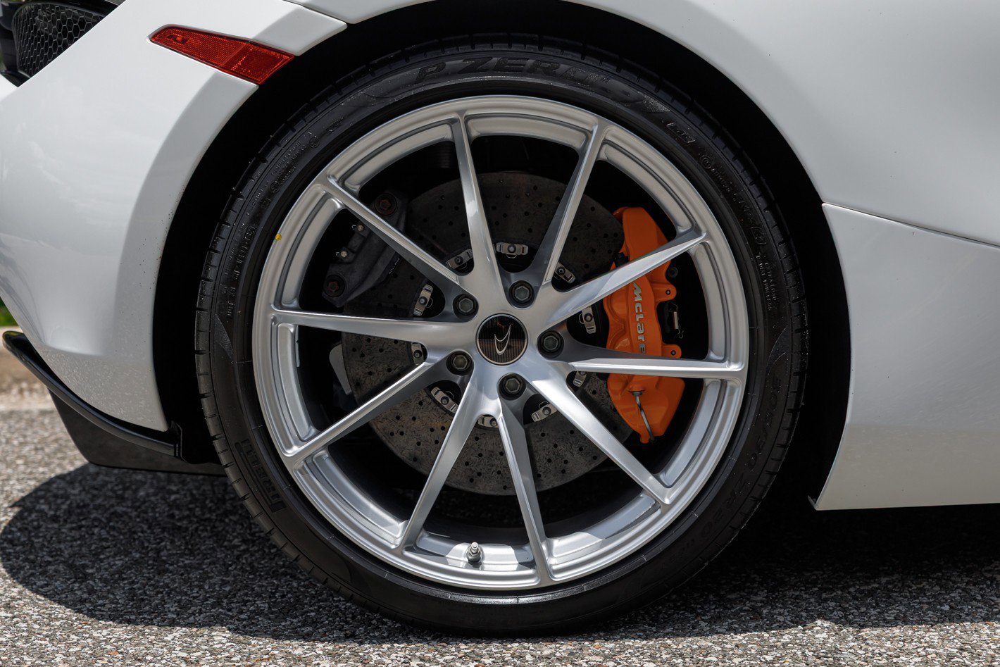Used 2020 McLaren 720S Spider photo 13