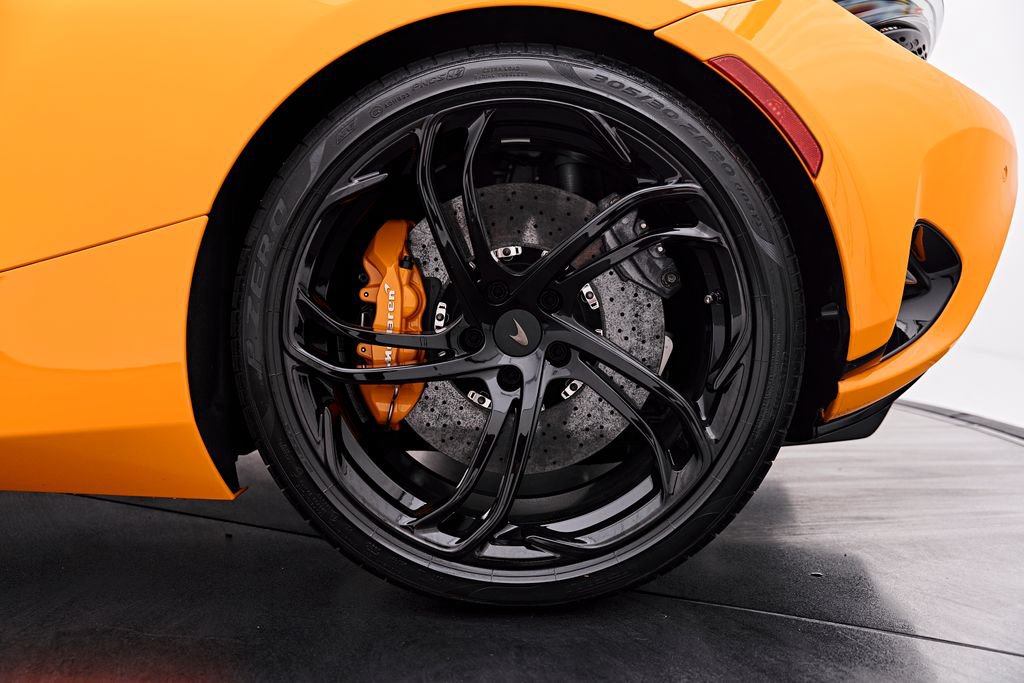 Used 2025 McLaren 750S Spider photo 43