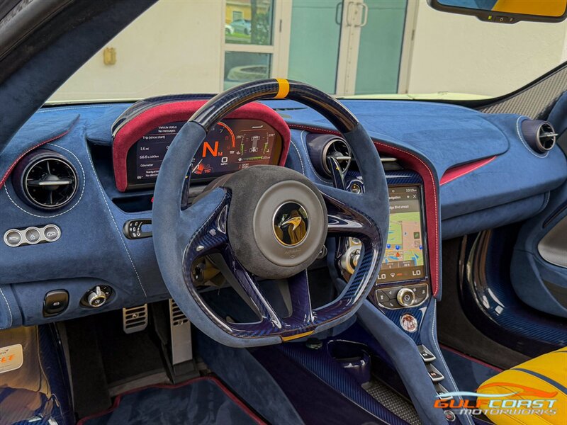 Used 2021 McLaren 765LT photo 17