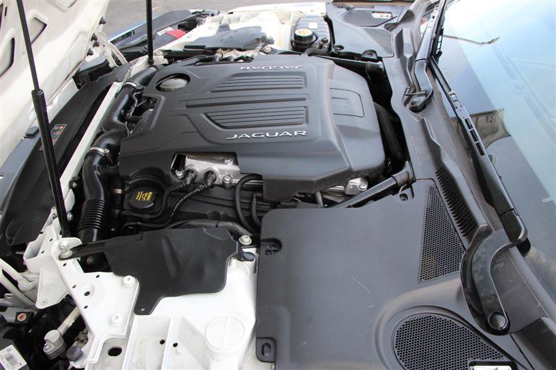 2016 Jaguar F-TYPE R