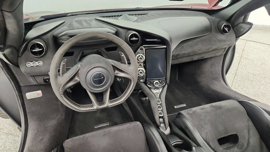 Used 2018 McLaren 720S Performance photo 36