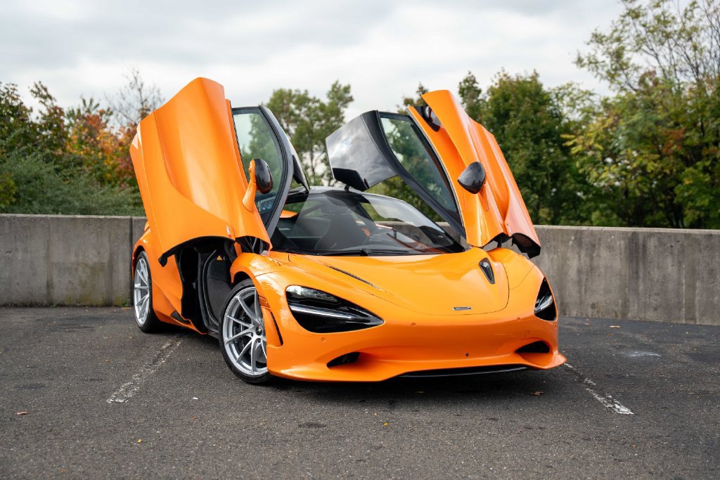 Used 2024 McLaren 750S photo 14