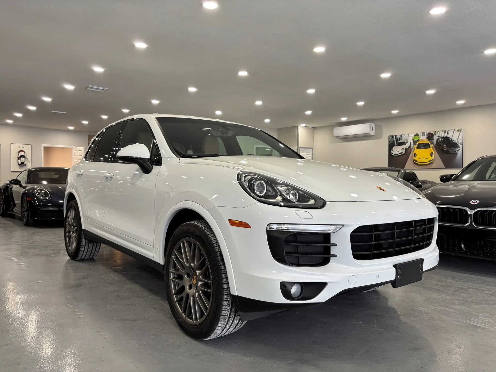 Used 2017 Porsche Cayenne Platinum Edition w/ Premium Package (PJV)