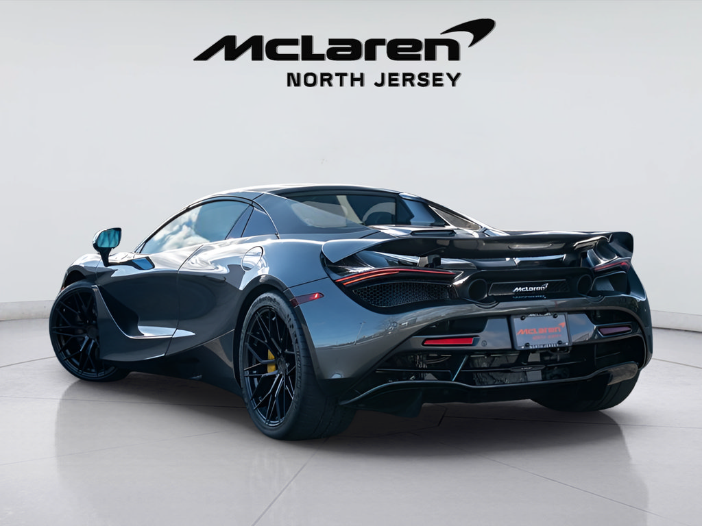 Used 2020 McLaren 720S Spider photo 17