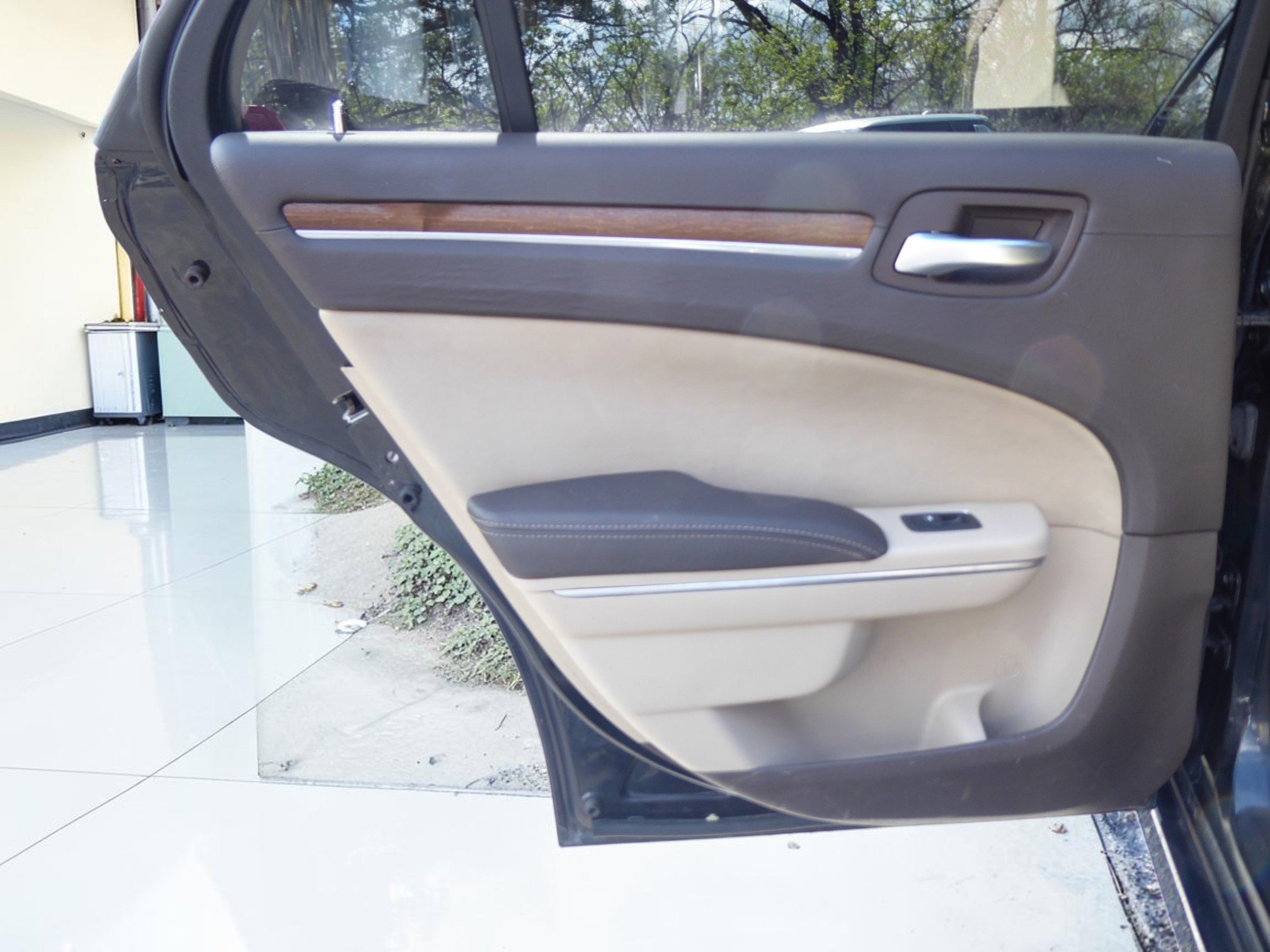 2013 Chrysler 300 C Luxury Series