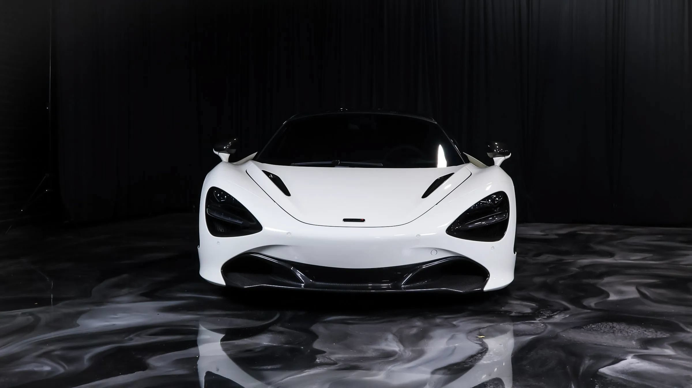 Used 2018 McLaren 720S Performance photo 8