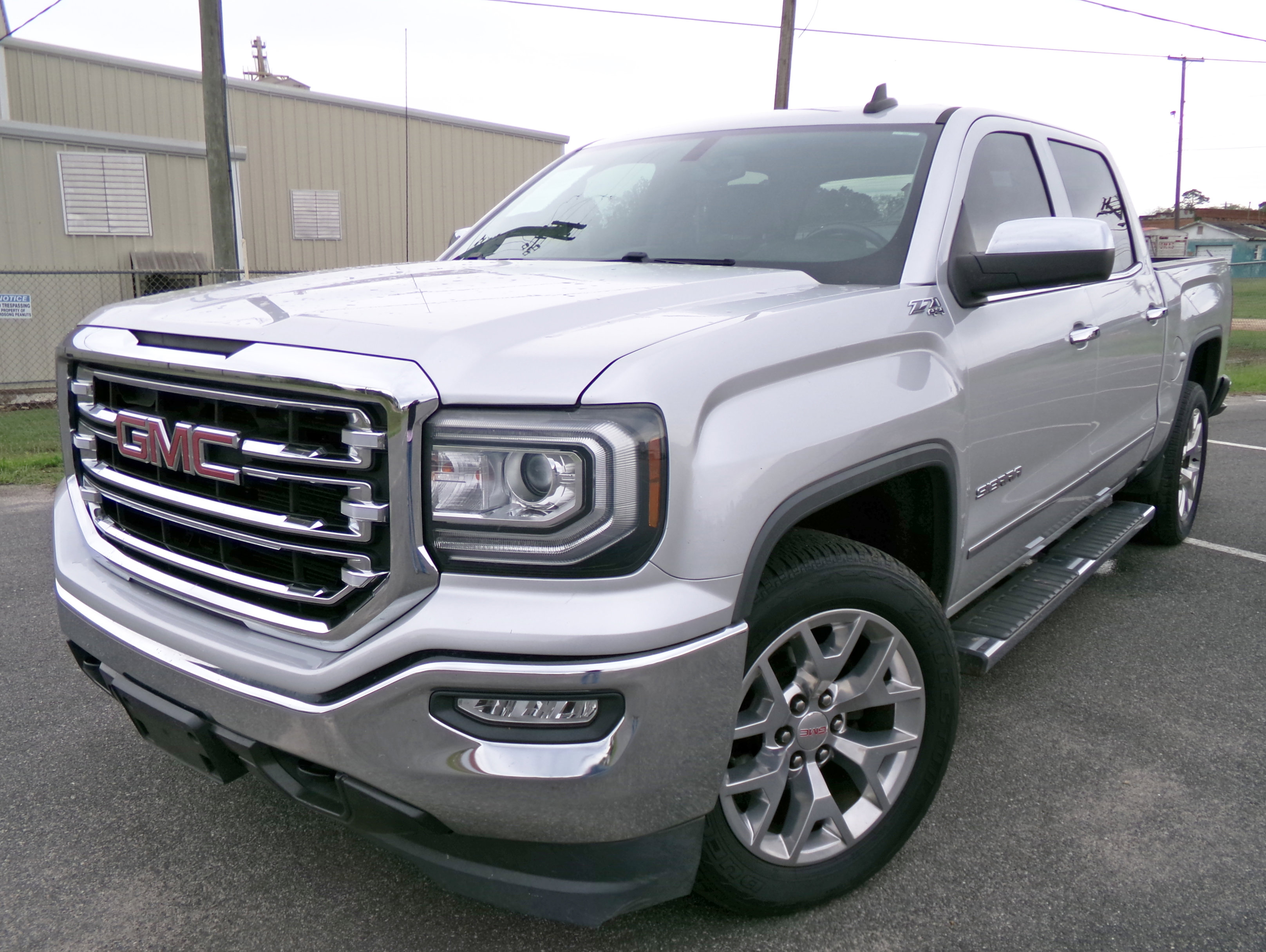 Used 2018 GMC Sierra 1500 SLT w/ SLT Premium Package