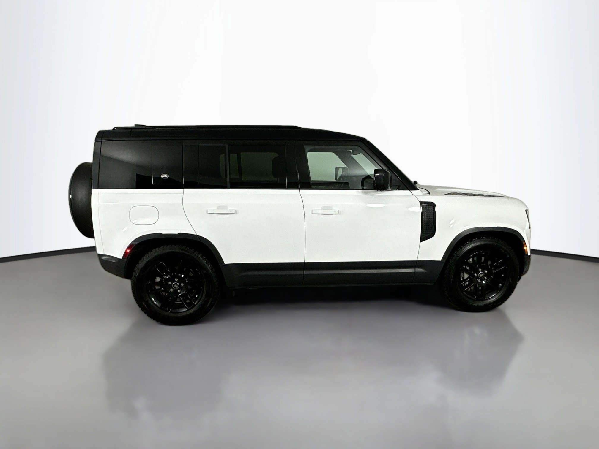 2024 Land Rover Defender 110 S
