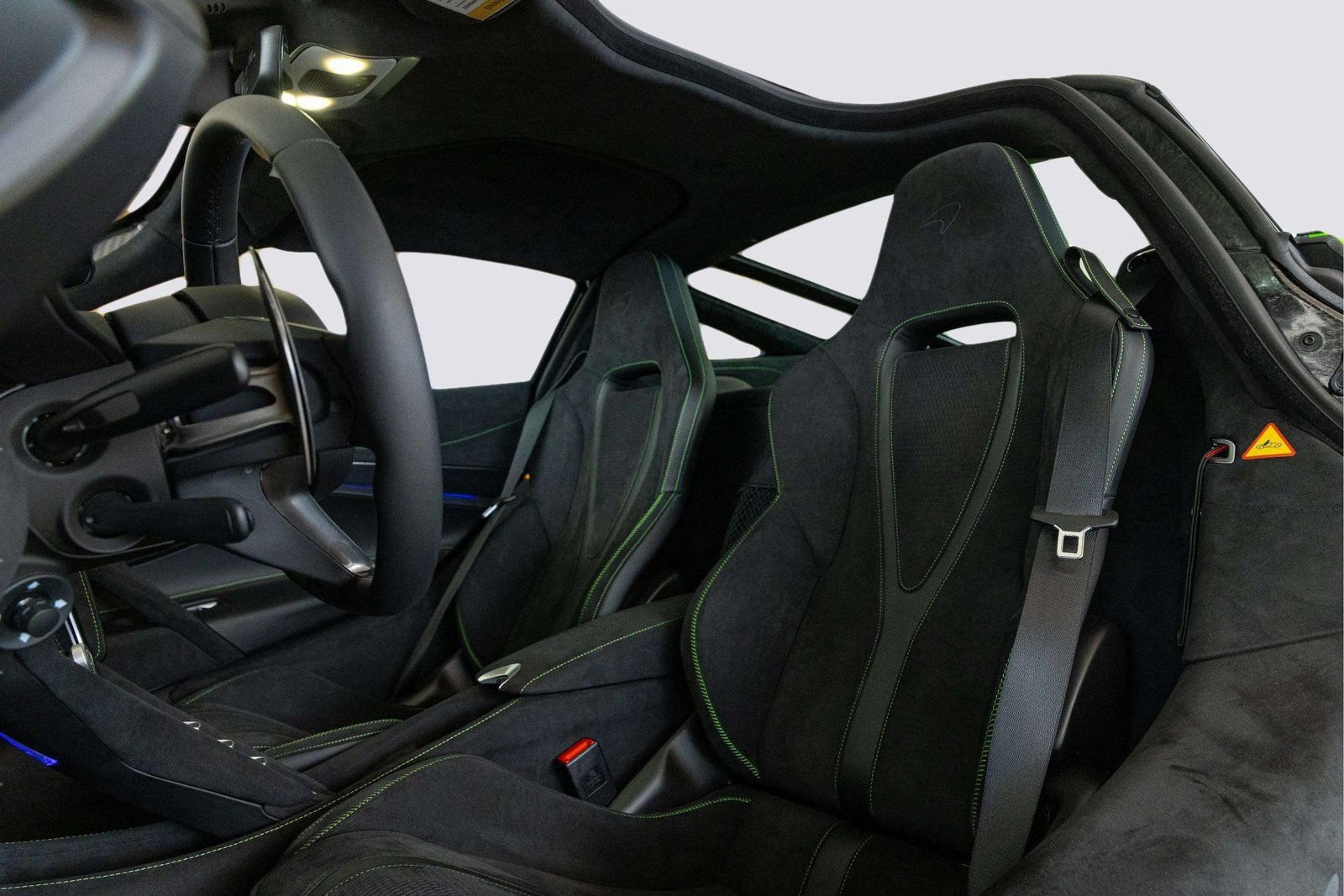 New 2026 McLaren 750S photo 17