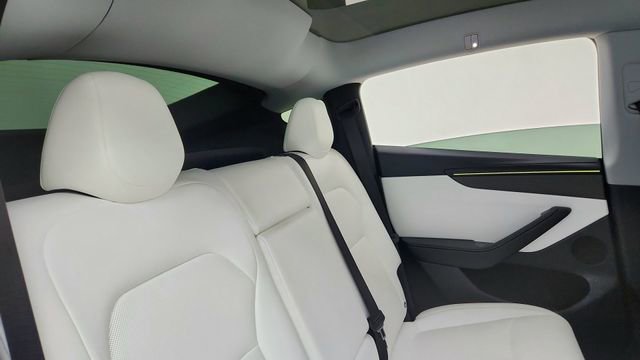 2026 Tesla Model Y Performance