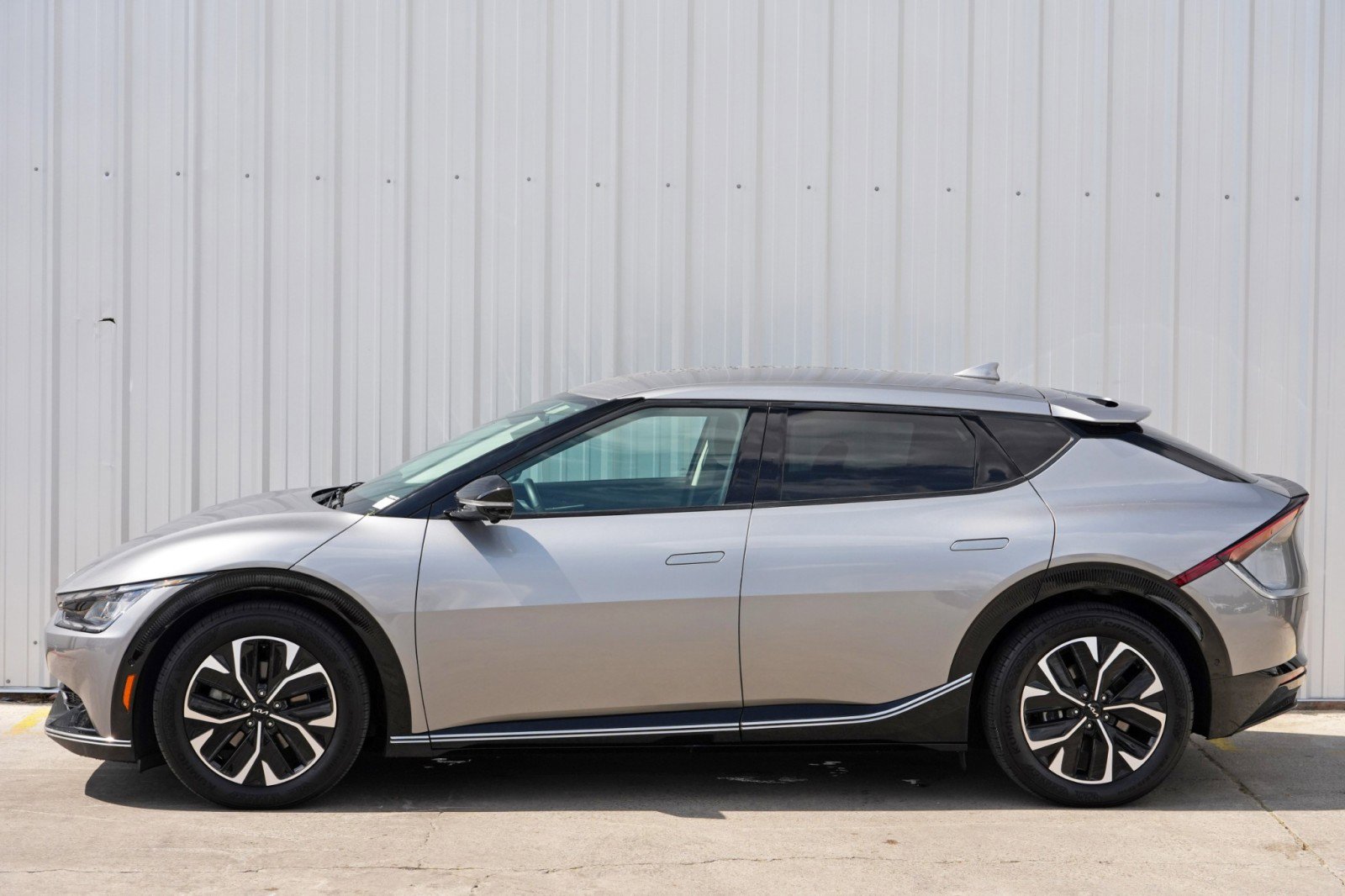 2023 Kia EV6 Wind
