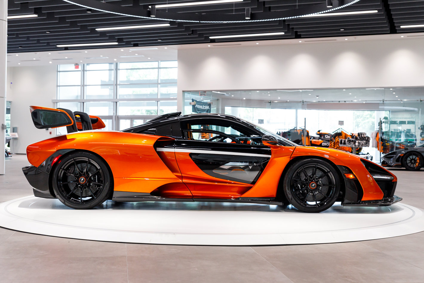 Used 2019 McLaren Senna photo 24