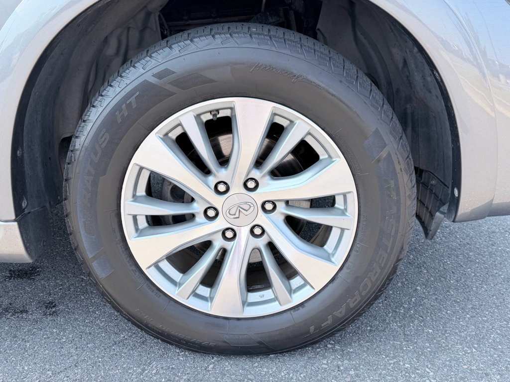 2017 INFINITI Qx80 2WD