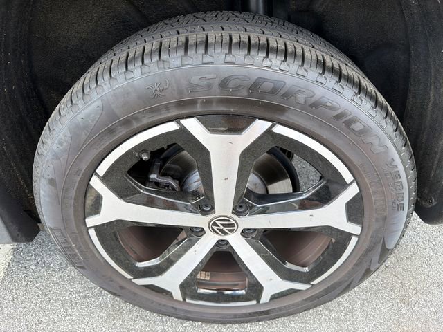 2025 Volkswagen Tiguan SE