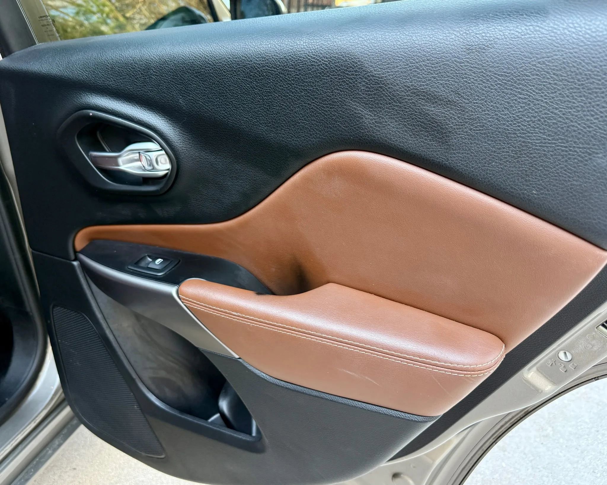 2019 Jeep Cherokee Overland