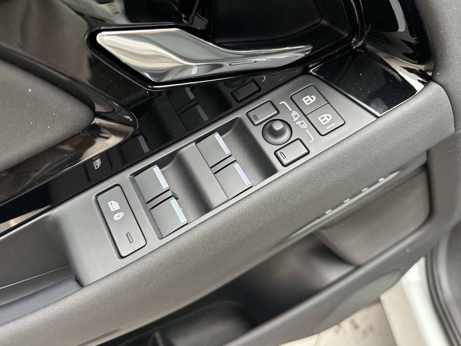 2026 Land Rover Range Rover Evoque S