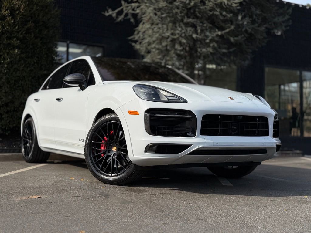 2023 Porsche Cayenne GTS