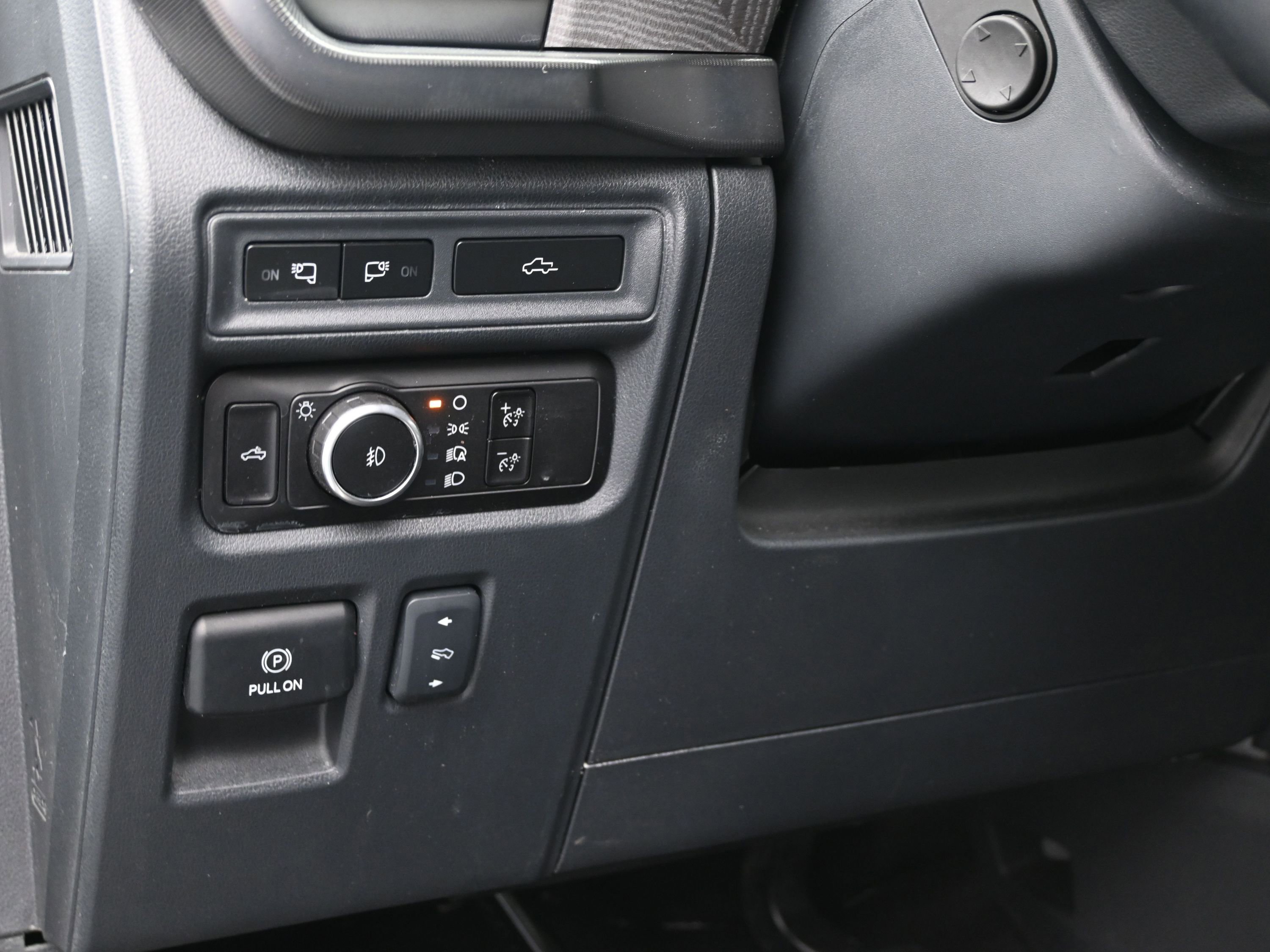 2023 Ford F150 Platinum