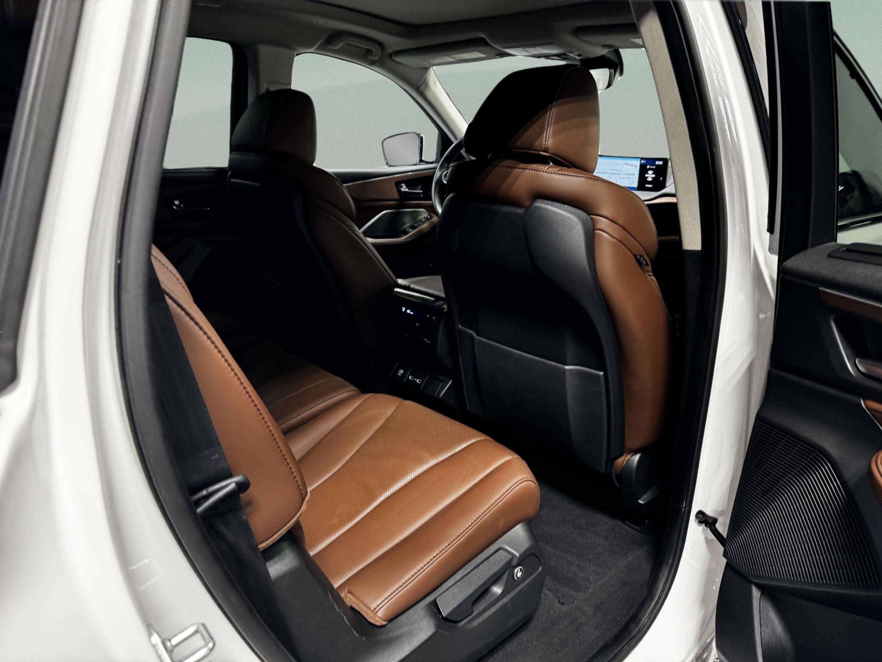 2023 Acura MDX FWD w/ Technology Package