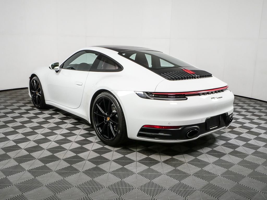 2020 Porsche 911 Carrera