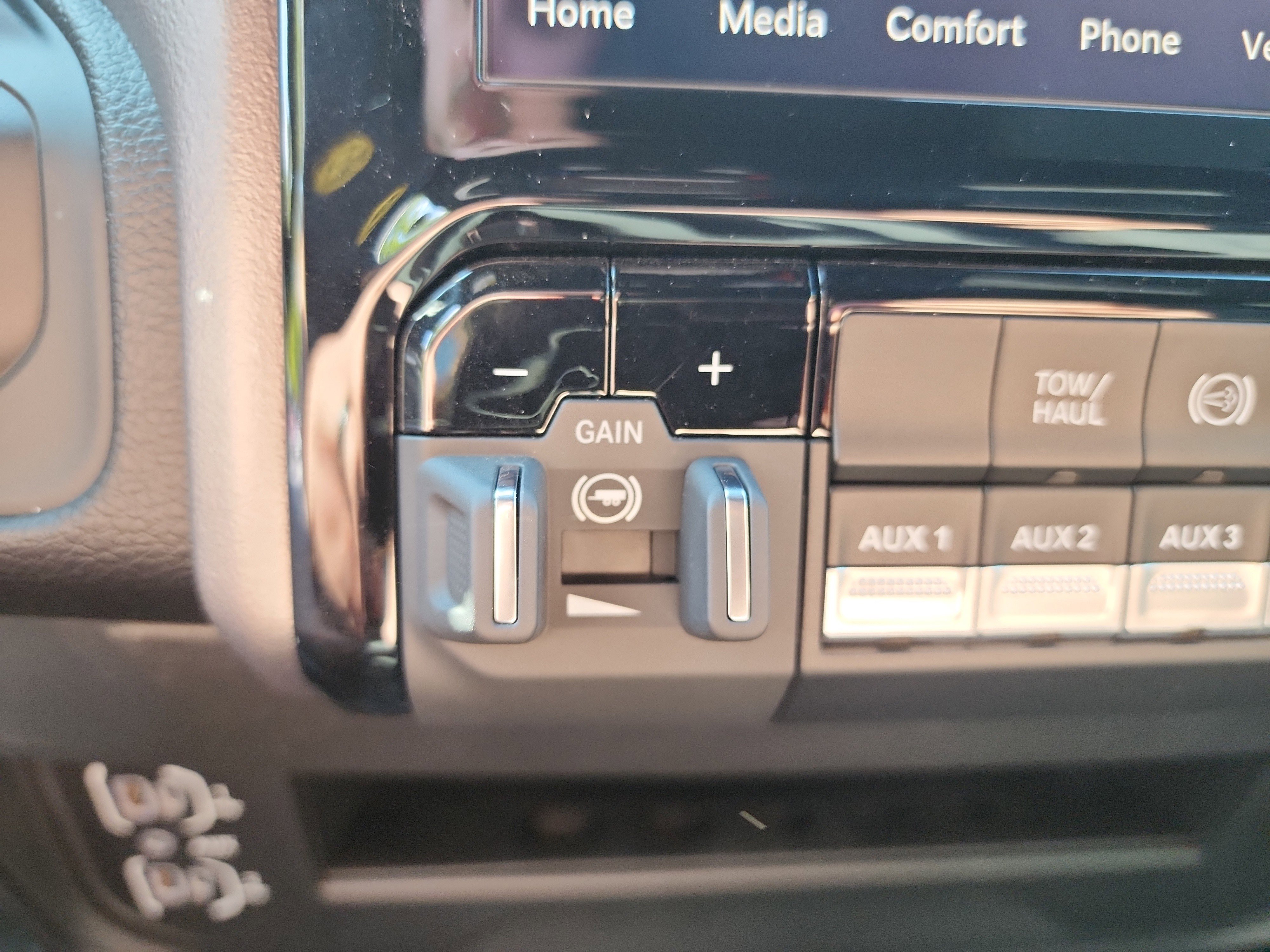 2026 RAM 5500 4x4 Crew Cab