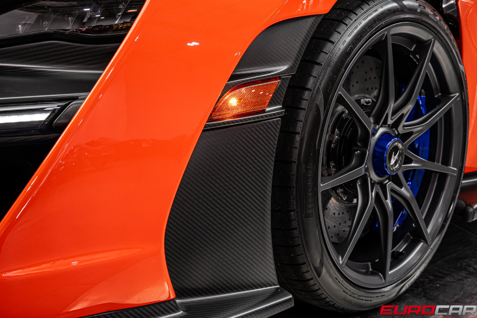 Used 2019 McLaren Senna photo 19
