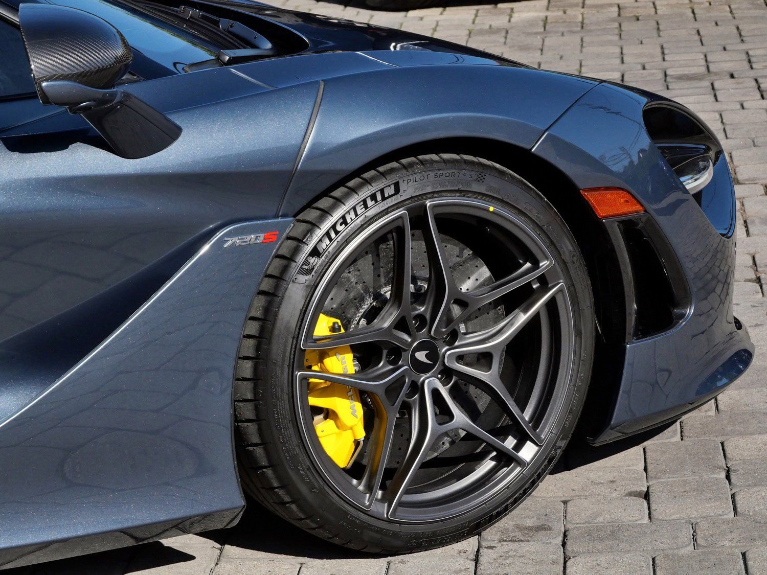 Used 2019 McLaren 720S photo 27