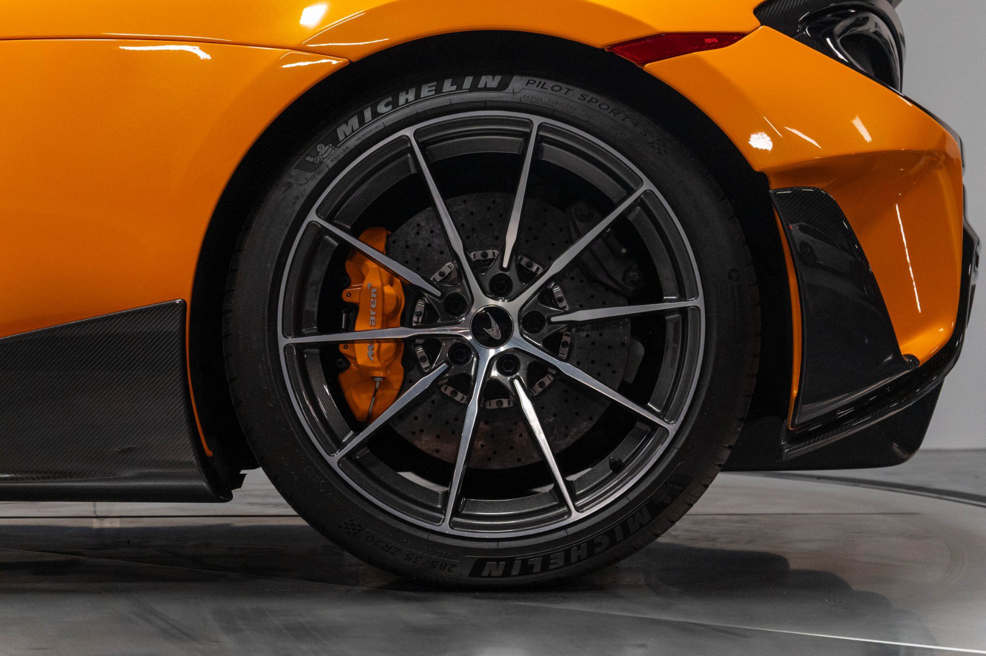 Used 2019 McLaren 600LT photo 33