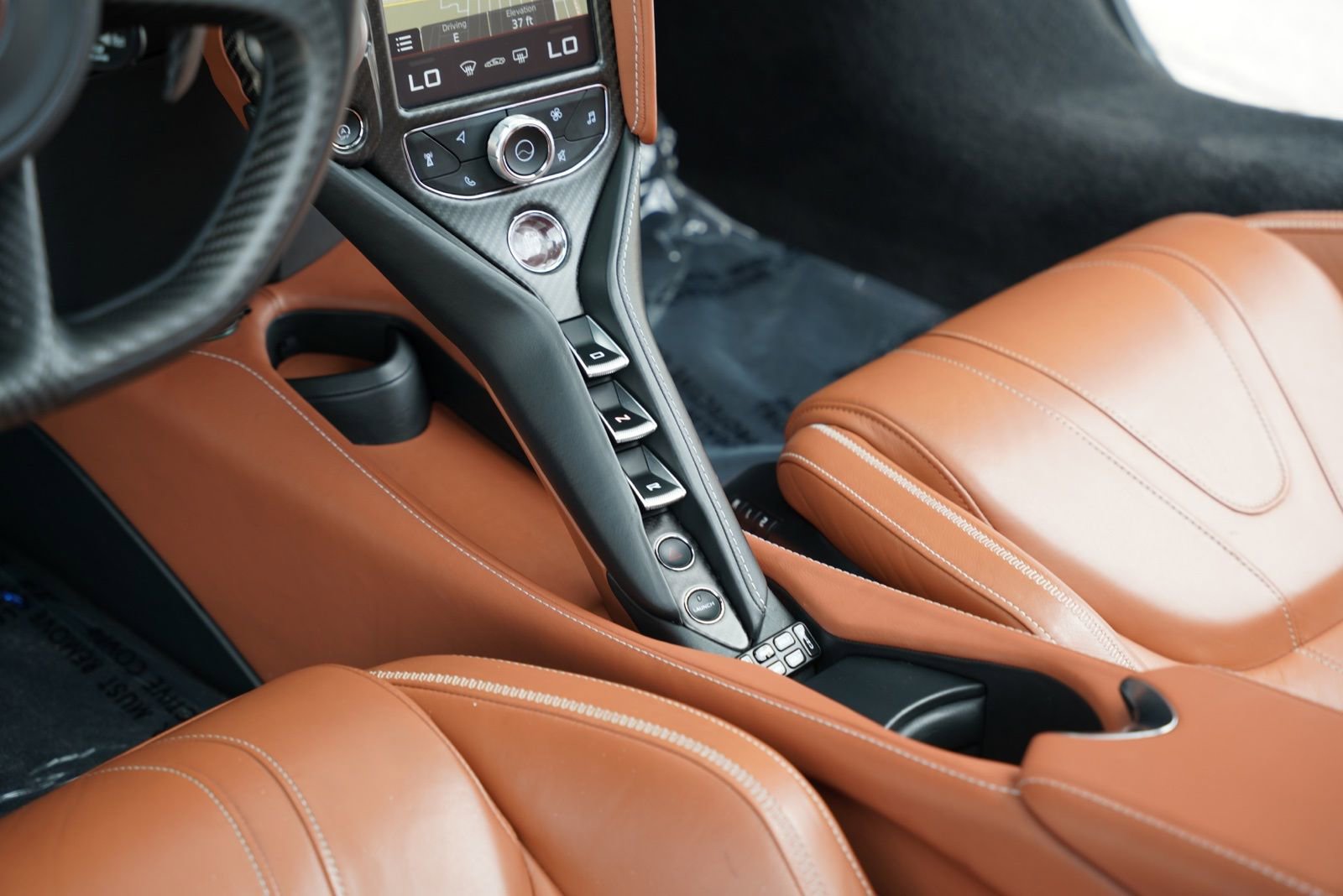 Used 2018 McLaren 720S Performance photo 14