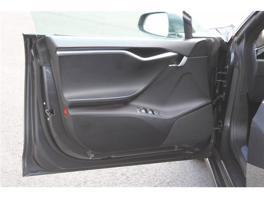 2015 Tesla Model S 85D