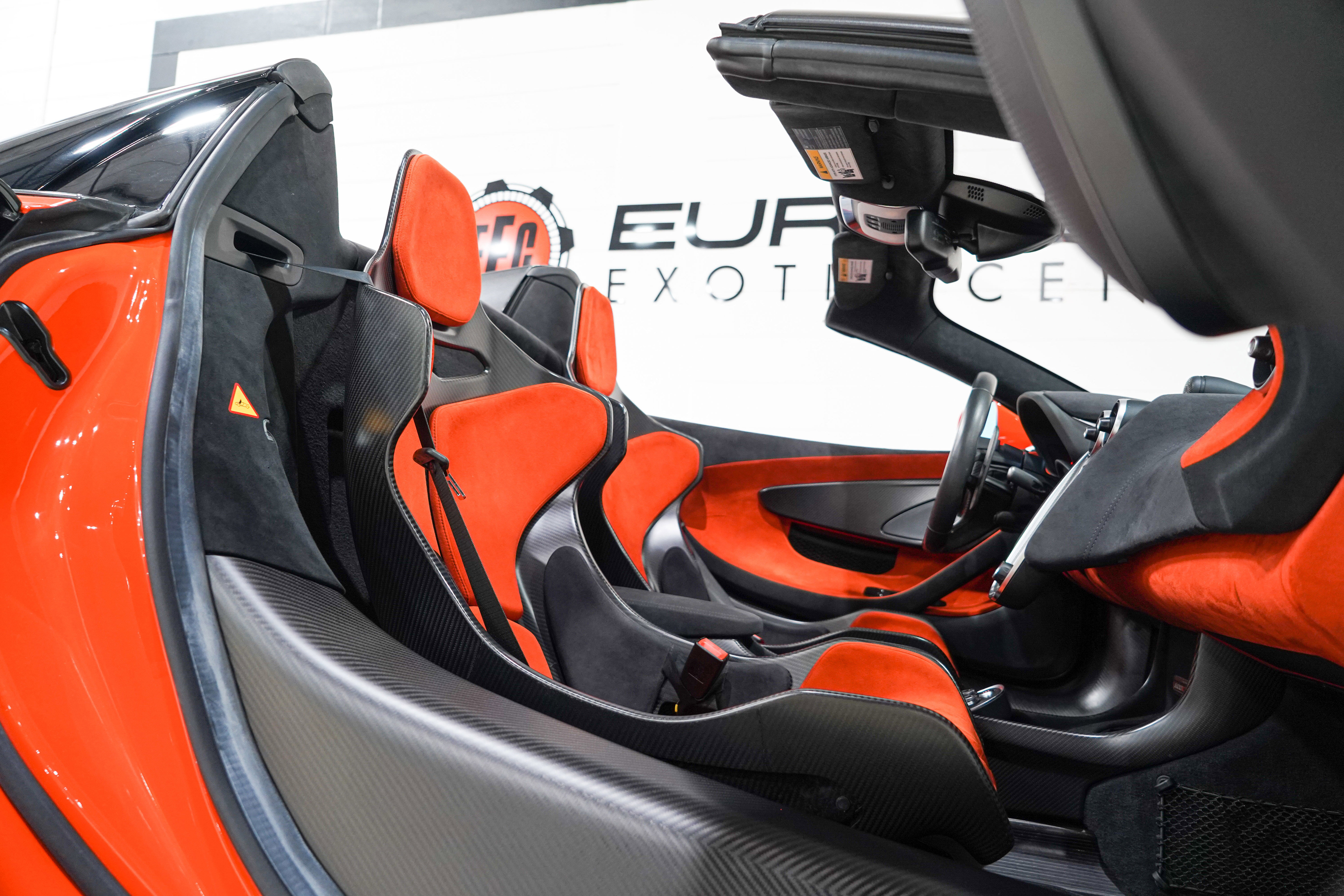Used 2020 McLaren 600LT Spider photo 19