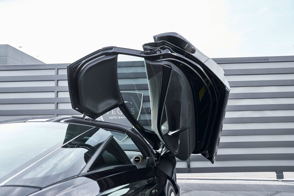 Used 2021 McLaren 720S photo 31