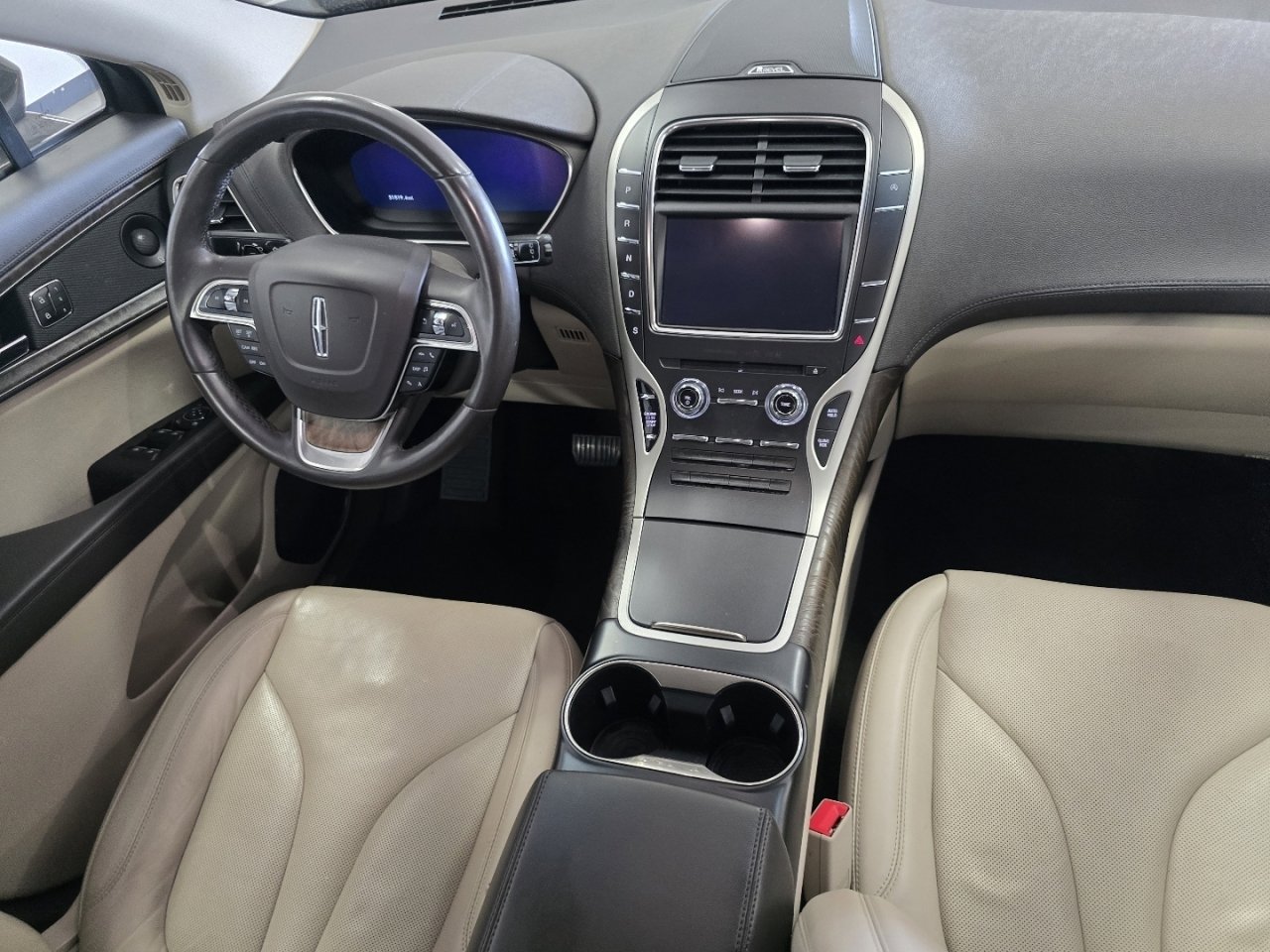 2020 Lincoln Nautilus Reserve