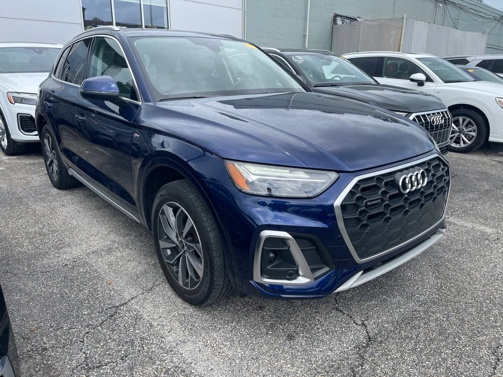 Certified 2024 Audi Q5 2.0T Premium w/ Convenience Package