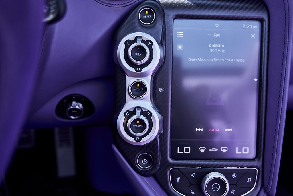 Used 2022 McLaren 765LT photo 66