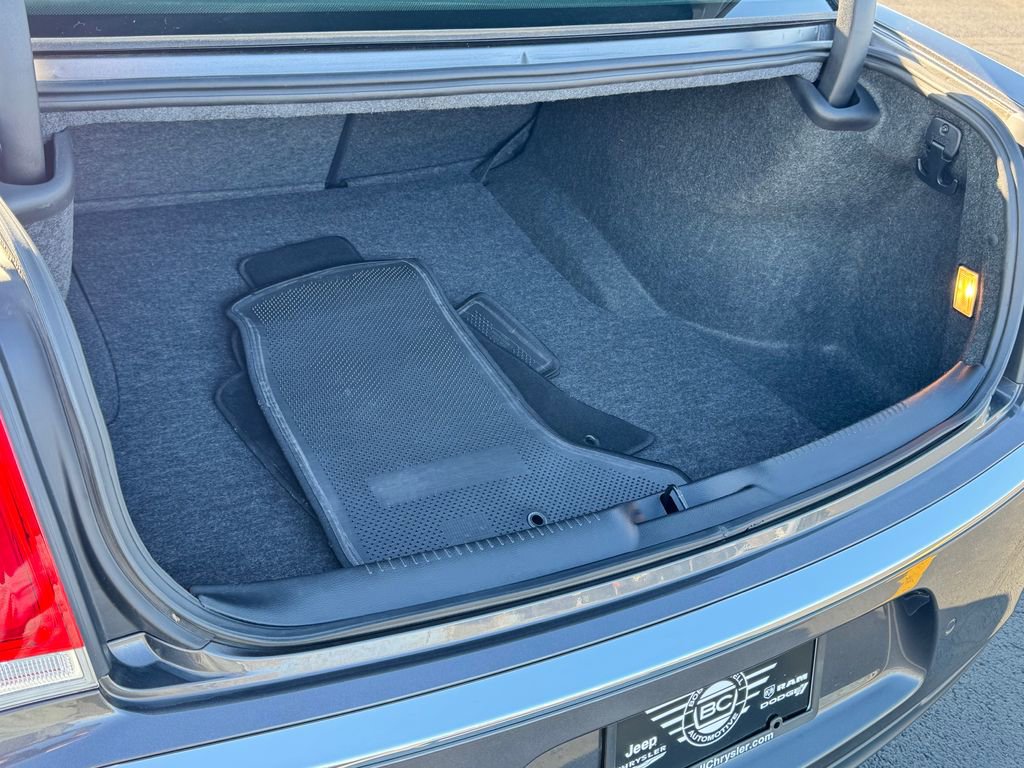 2021 Chrysler 300 Touring L