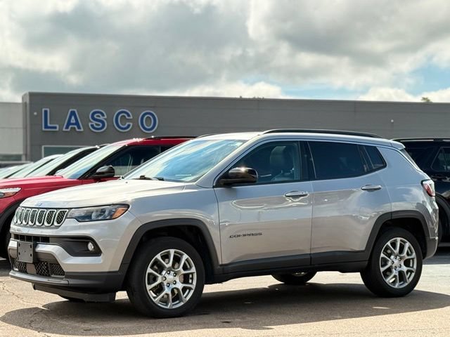 Used 2023 Jeep Compass Latitude w/ Sun and Sound Group