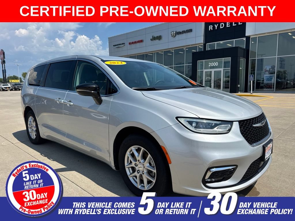 Certified 2024 Chrysler Pacifica Touring-L
