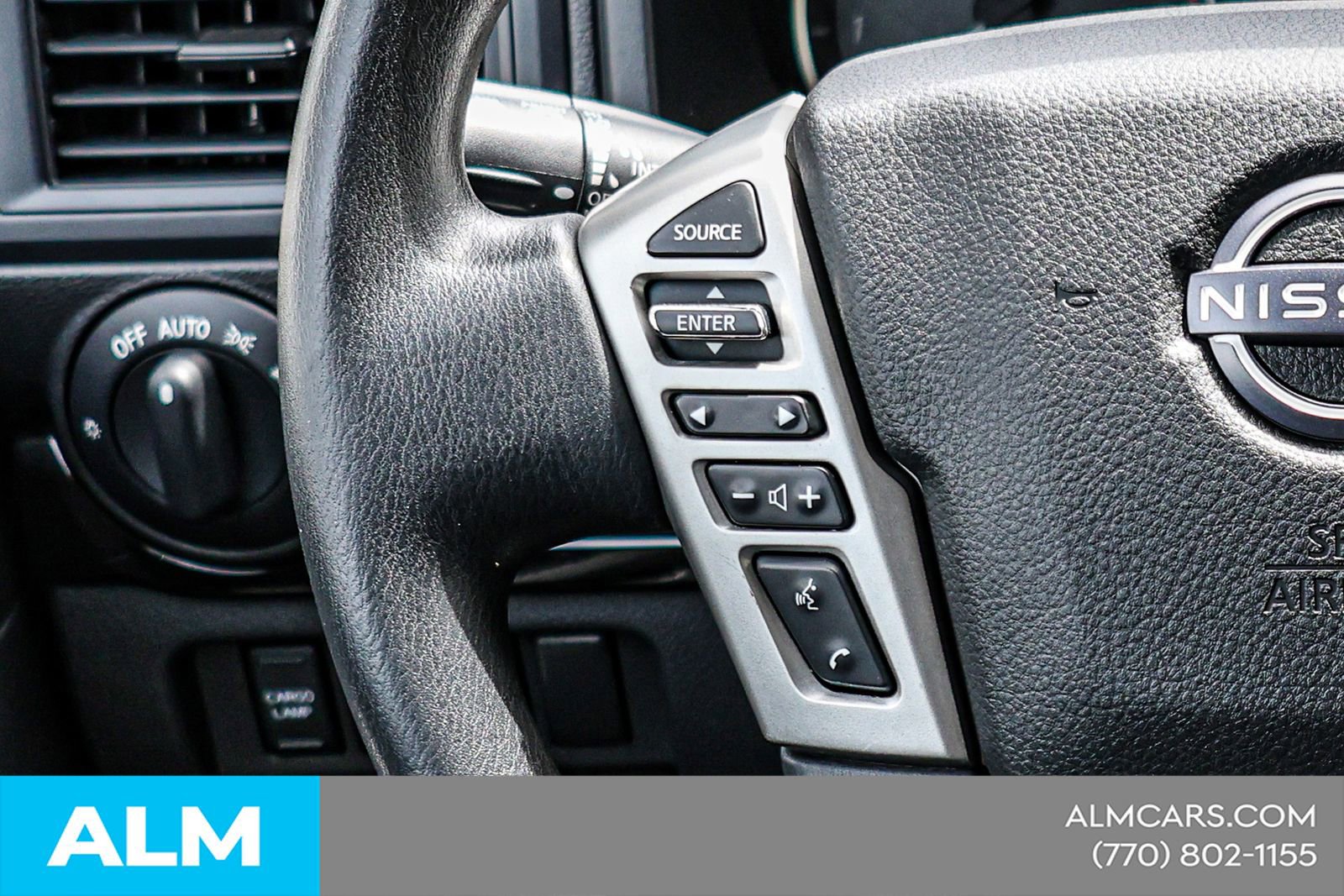 2023 Nissan Titan SV