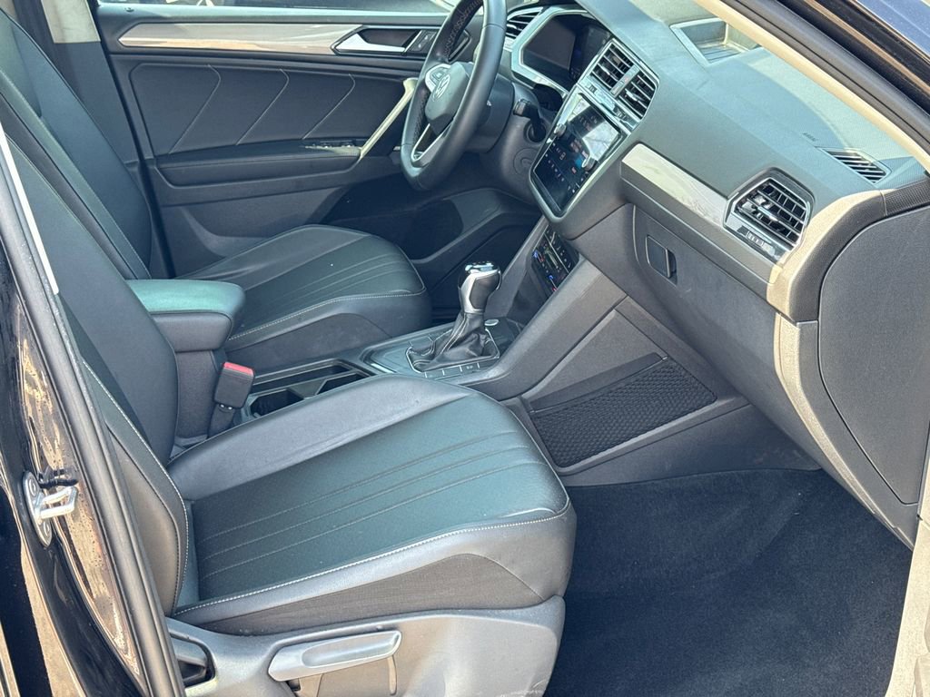 2023 Volkswagen Tiguan SE