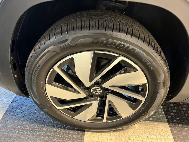 2025 Volkswagen Atlas SE